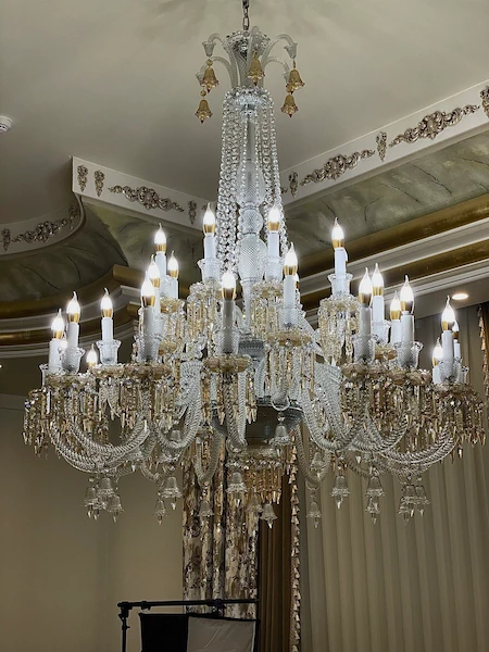 باکارا سایز ۳۲شاخه سفید عسلی لوستر مدل باکارا 32 شاخه سفید عسلی