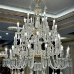 لوستر مدل باکارا 36 شاخه گرید A سفید لوکس-یک