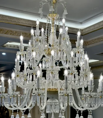 لوستر مدل باکارا 36 شاخه گرید A سفید لوکس-یک