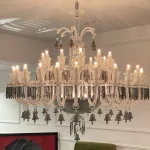 لوستر مدل باکارا 36 شاخه سفید-یک