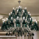 لوستر مدل باکارا 45 شاخه سفید سبز-یک