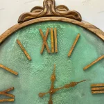 ساعت دیواری چوبی دست ساز و دکوراتیو 90 cm سفید و سبز