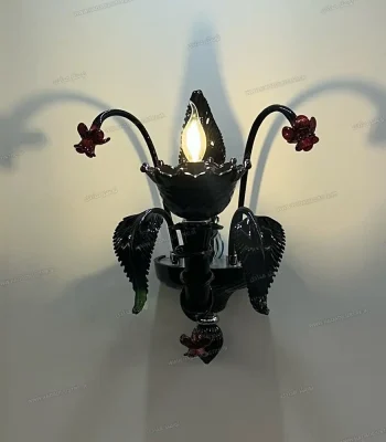 دیوارکوب مدل مورانو قرمز مشکی سایز تک شاخه