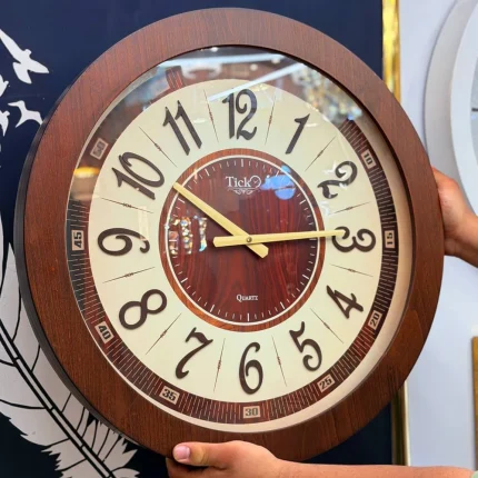 ساعت دیواری چوبی برند تیک مدل QUARTZ